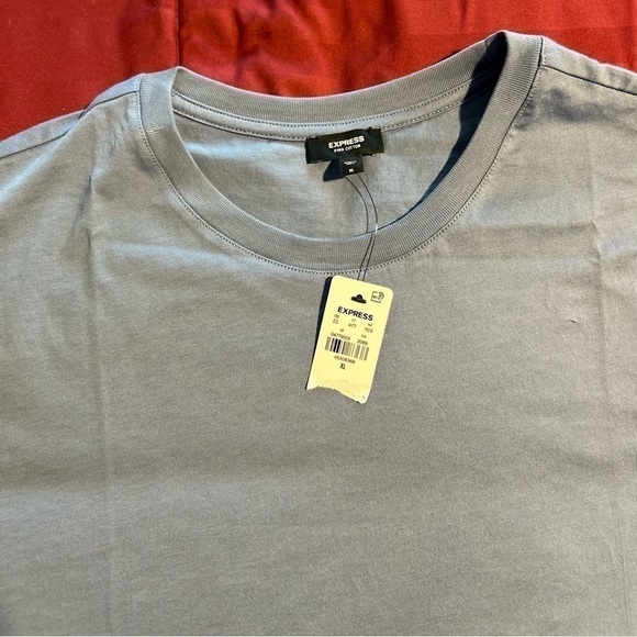 Express T-shirt - Picture 2 of 3